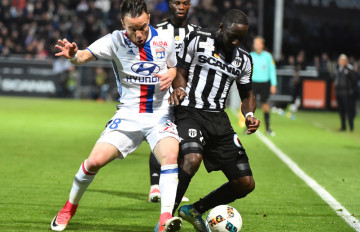 Nhận định soi kèo Angers SCO vs Lyonnais 18h00 ngày 15/08