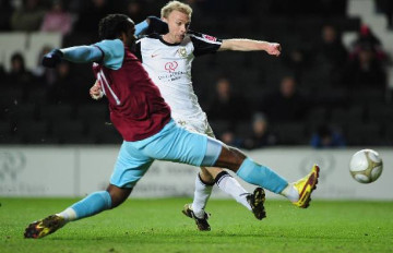 Nhận định soi kèo bóng đá Burnley vs Milton Keynes Dons lúc 22h00 ngày 09/01/2021 FA Cup