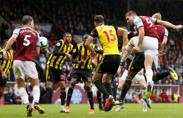 Soi kèo Burnley vs Watford, 00h00 ngày 26/06, Premier League