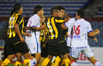 Nhận định soi kèo CA Penarol vs Nacional Montevideo 7h30 ngày 23/07