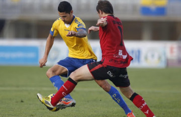 Nhận định CD Mirandes vs Sabadell 2h00 ngày 31/05