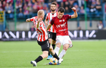 Nhận định, soi kèo Cracovia Krakow vs Wisla Plock, 22h59 ngày 13/05