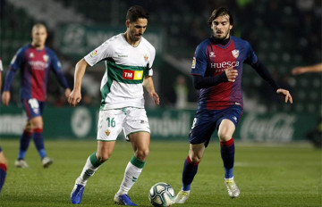 Nhận định, soi kèo Elche vs Huesca, 23h30 ngày 3/10