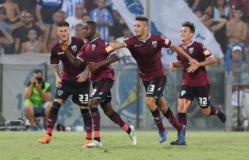 Nhận định, soi kèo Frosinone vs Salernitana, 03h00 ngày 19/12, Serie B