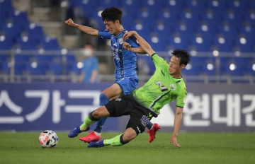 Soi kèo Gwangju vs Jeonbuk Hyundai 12h00 ngày 13/3, VĐQG Hàn Quốc