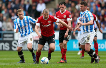 Nhận định, soi kèo Huddersfield vs Barnsley, 01h45 ngày 23/04