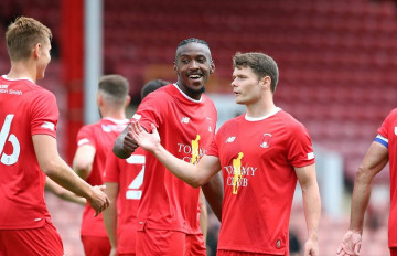 Nhận định soi kèo Leyton Orient vs Queens Park Rangers 1h45 ngày 12/08