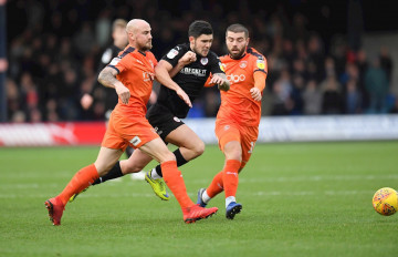 Soi kèo Luton vs Barnsley 21h00 ngày 05/04, Hạng nhất Anh