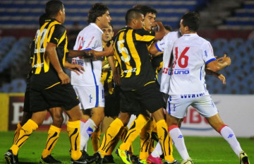 Nhận định soi kèo Nacional Montevideo vs CA Penarol 7h30 ngày 16/07
