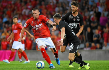 Nhận định, soi kèo Nimes vs Brest, 20h00 ngày 23/8, League 1