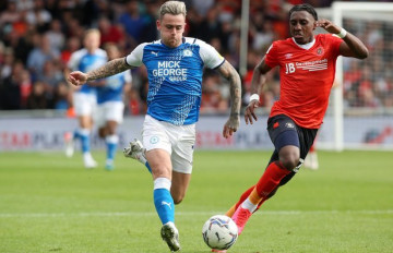 Nhận định soi kèo Peterborough United vs Cardiff City 1h45 ngày 18/08